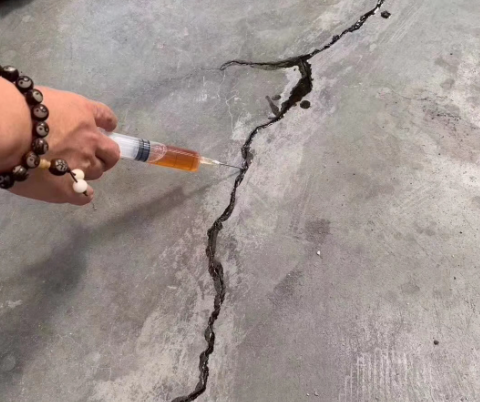 城阳混凝土裂缝修补技术详解​